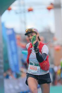 BIB: 5053
                            <button type="button" onclick="openModal(21764387)" class="btn btn-primary btn-sm float-right btn-popup" data-toggle="modal" data-target=".modal-high-quality">
                        <i class="fas fa-shopping-cart"></i> Add to Cart
                    </button>
                                            <button type="button" onclick="isThisMe(21764387, true)" class="btn btn-success btn-sm float-right btn-popup btn-isme hidden" data-toggle="tooltip" data-placement="bottom" title="นี่คือรูปของคุณใช่ไหม คลิกที่นี่เพื่อเอาเข้าอัลบั้ม">
                        <i class="fas fa-plus"></i> Add to album
                    </button>
                    <button type="button" onclick="isThisMe(21764387, false)" class="btn btn-warning btn-sm float-right btn-popup btn-isnotme hidden">
                        <i class="fas fa-ban"></i> Remove from album
                    </button>